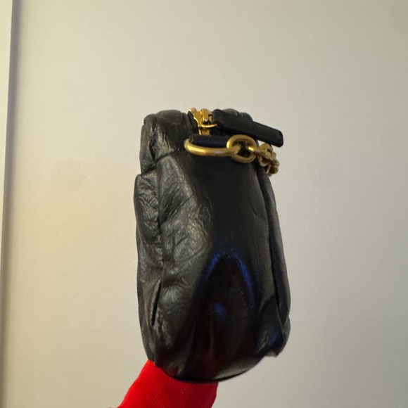 NWT Balenciaga Black Crossbody Bag with Gold Chain - Picture 4 of 10